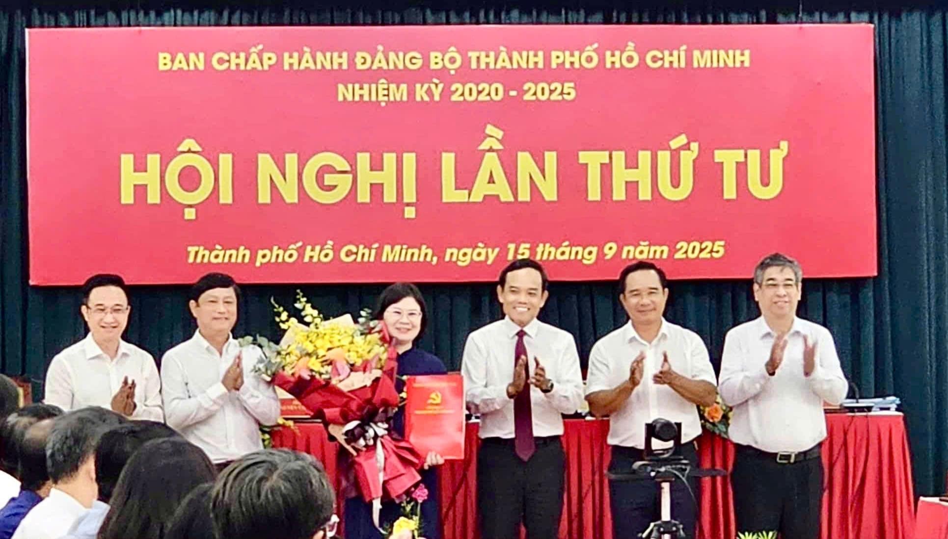 van-thi-bach-tuyet(1).jpg