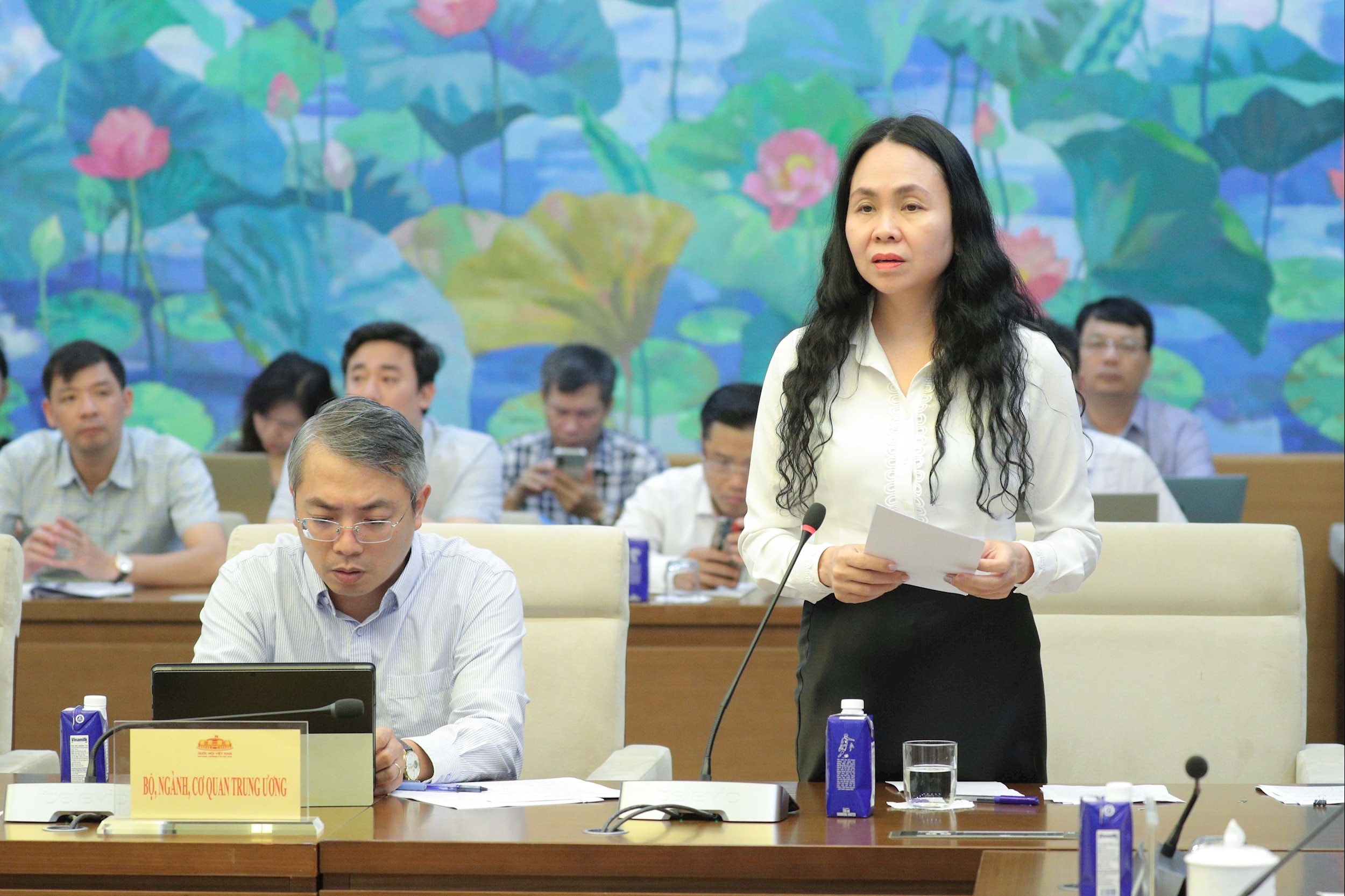 Cục trưởng Cục Thương mại điện tử Lê Hoàng Oanh