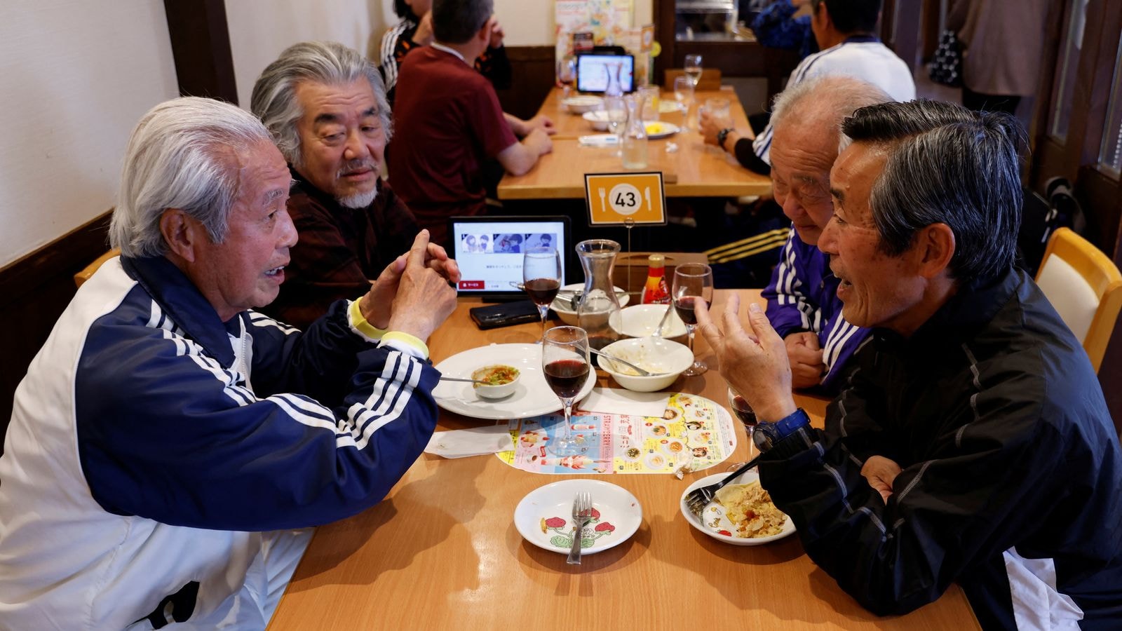 skynews-japan-age-elderly_6290348.jpg