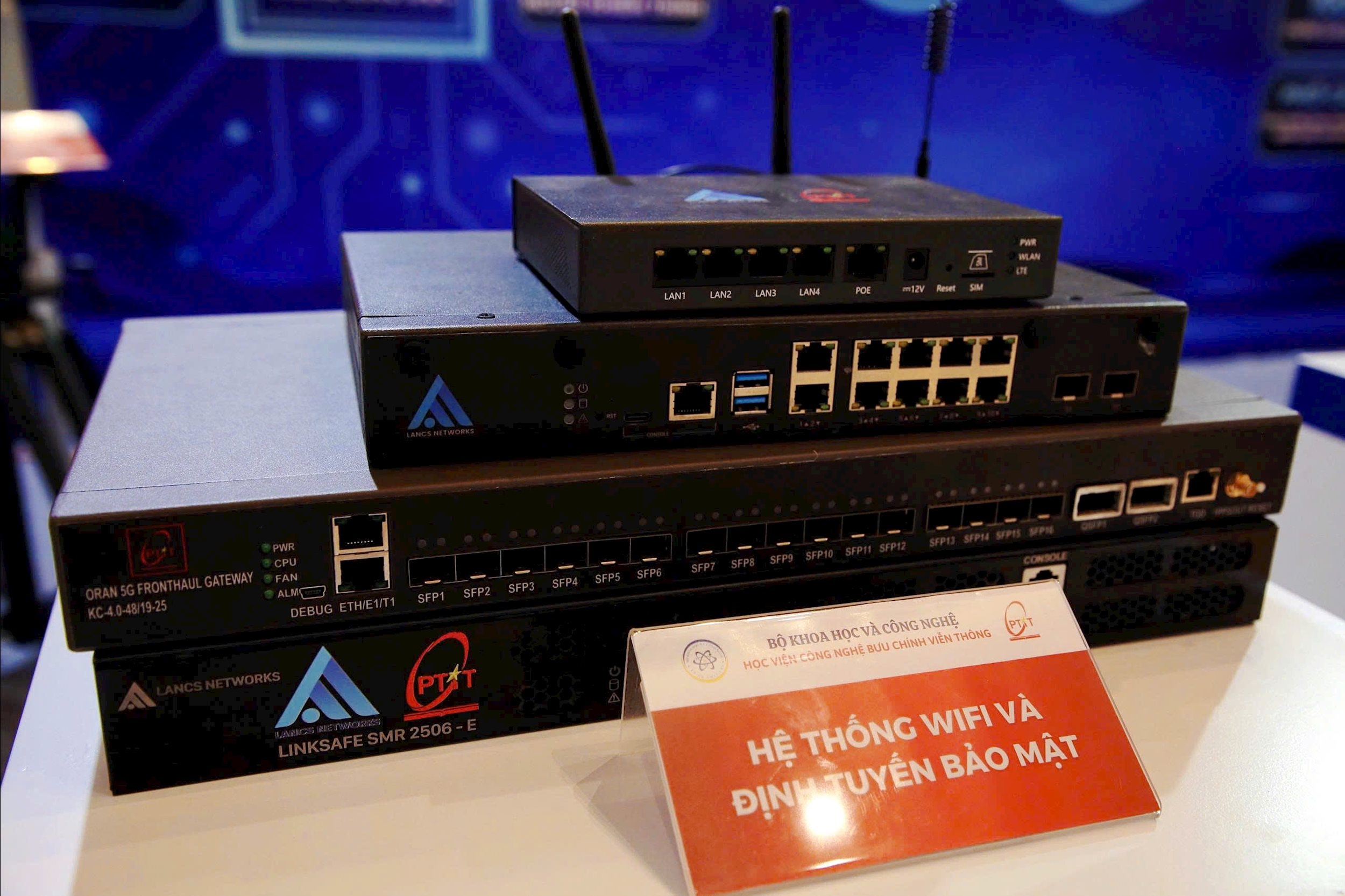 z7018443959384_abca2aa4c30db9215c61e3f9f00161e6.jpg