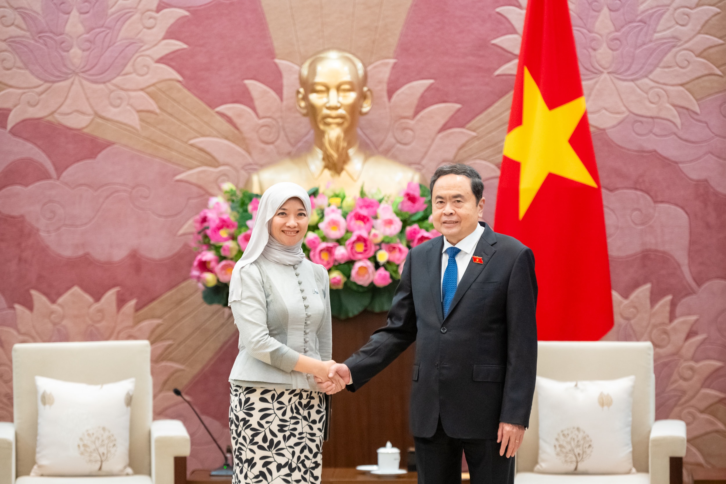 Z72_6888 - Chủ tịch Quốc hội Trần Thanh Mẫn tiếp Tổng Thư ký AIPA Siti Rozaimeriyanty Dato Haji Abdul Rahman