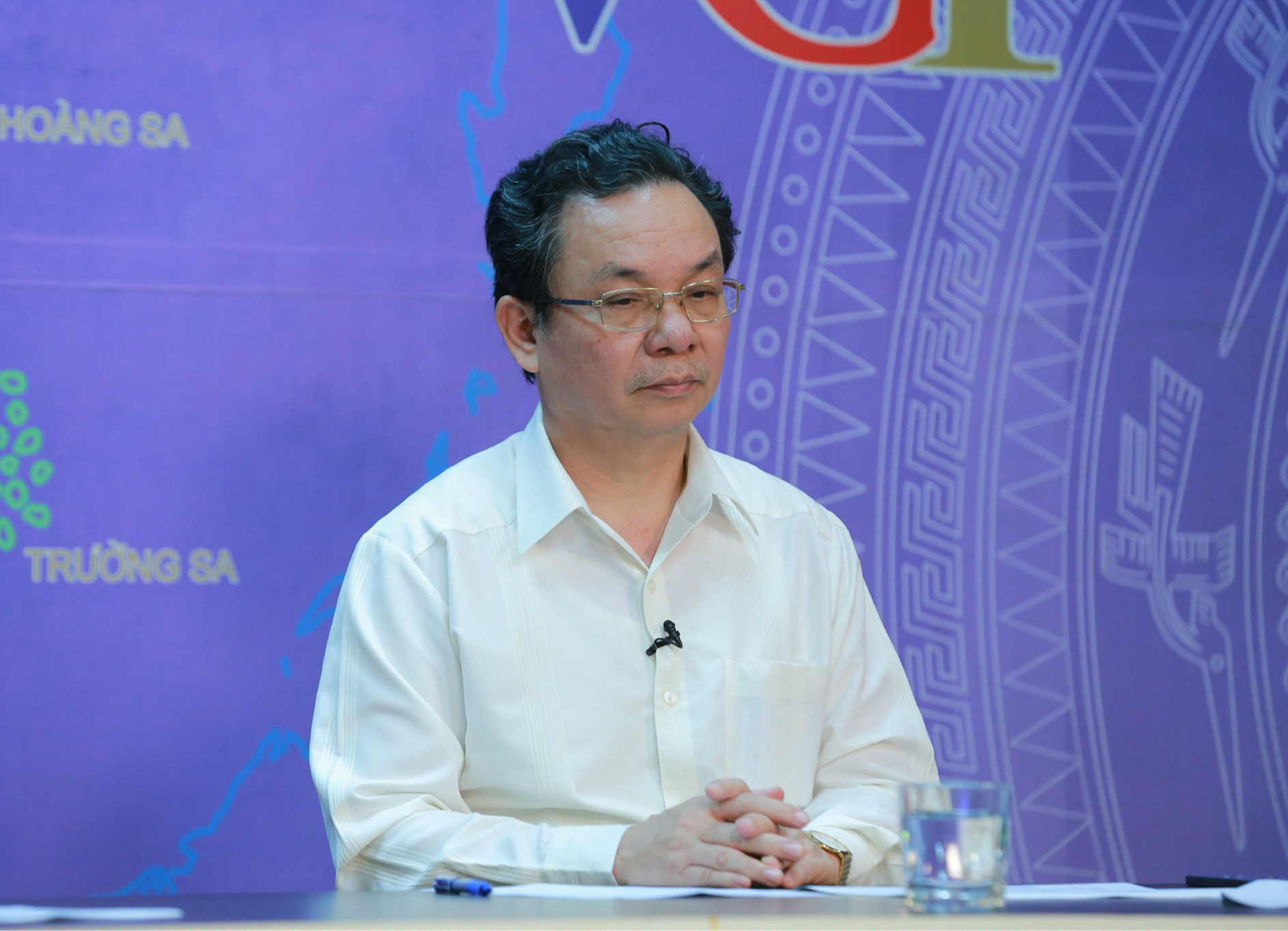 GS.TS. Hoàng Văn Cường, Đại biểu Quốc hội, Phó Chủ tịch Hội đồng giáo sư Nhà nước chia sẻ ý kiến tại Tọa đàm