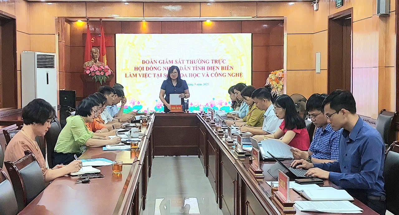 Toàn cảnh buổi làm việc