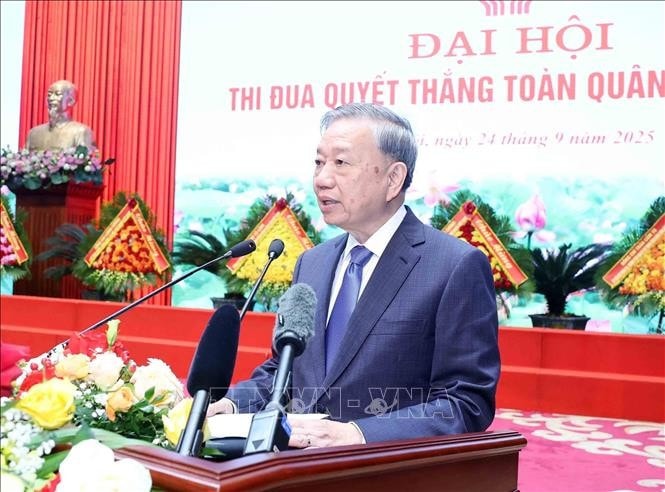 Party General Secretary To Lam addresses the 11th Whole-military 