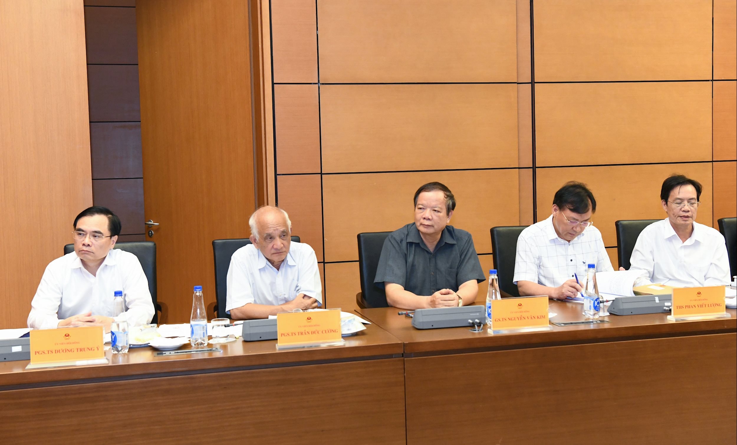 Sách lịch sử Quốc hội VN.6