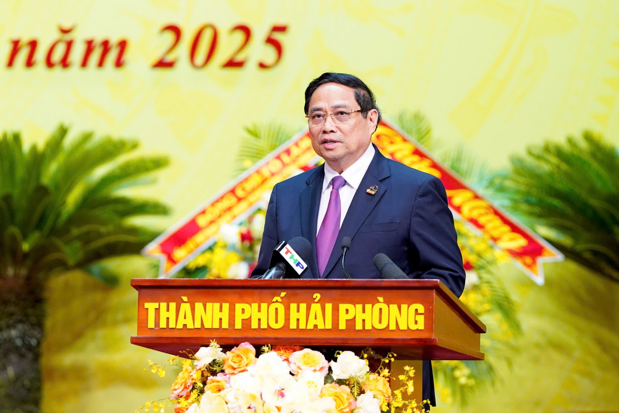 Premierminister Pham Minh Chinh hielt vor dem Kongress eine Rede.