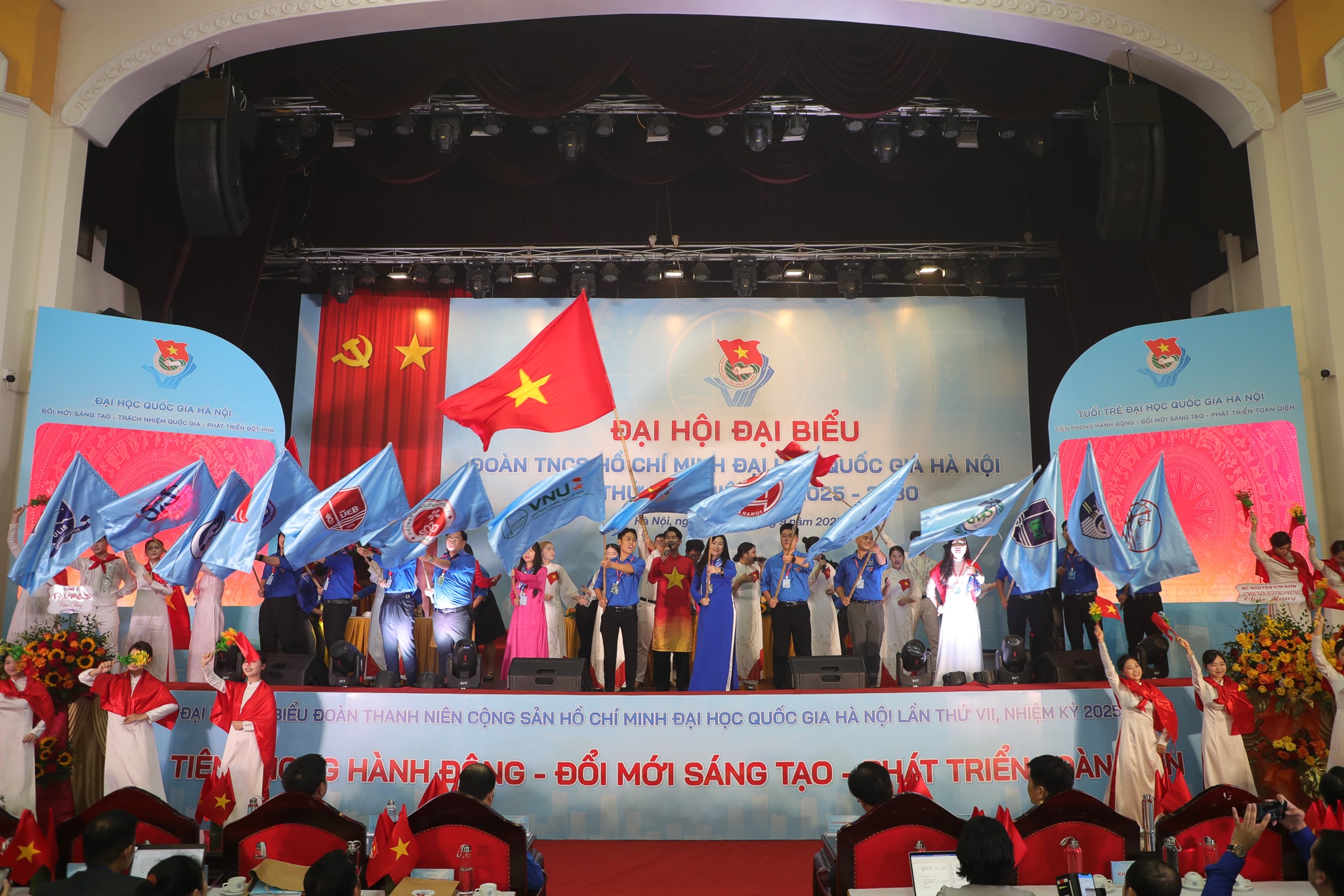 VNU - Dai hoi Dai bieu Doan TN lan thu VII (23)
