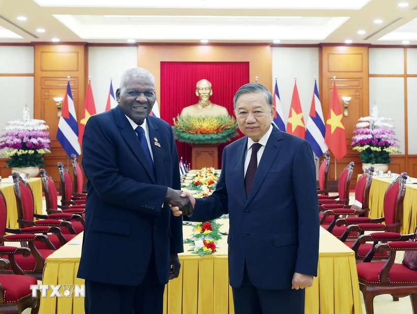 Tổng Bí thư Tô Lâm tiếp Chủ tịch Quốc hội Chính quyền nhân dân và Hội đồng Nhà nước Cuba Esteban Lazo Hernández sang thăm chính thức Việt Nam. (Ảnh: Thống Nhất/TTXVN)