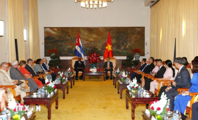 ttxvn-bi-thu-thanh-uy-thanh-pho-ho-chi-minh-tiep-chu-tich-quoc-hoi-cuba-0210-1.jpg