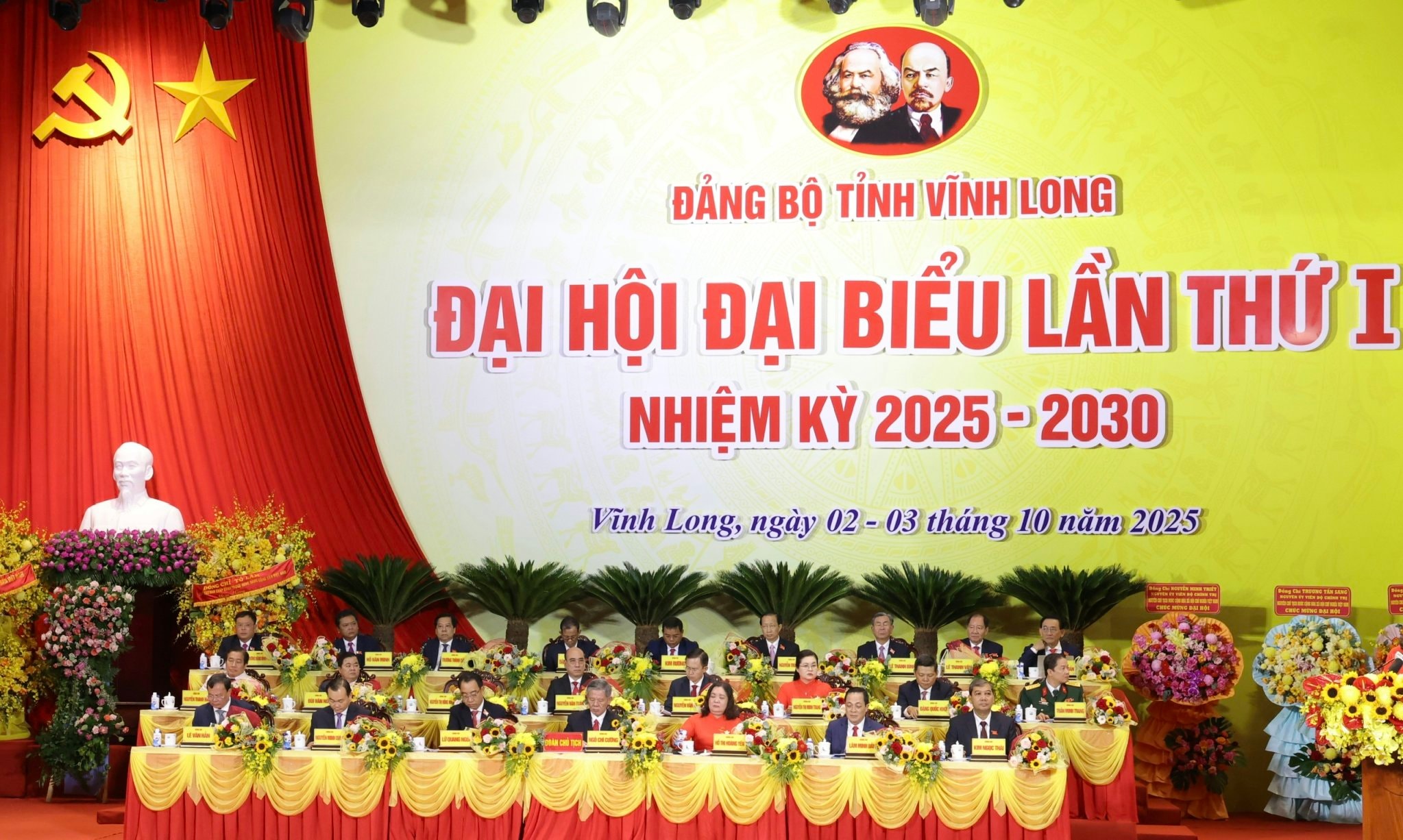 Đoàn Chủ tịch