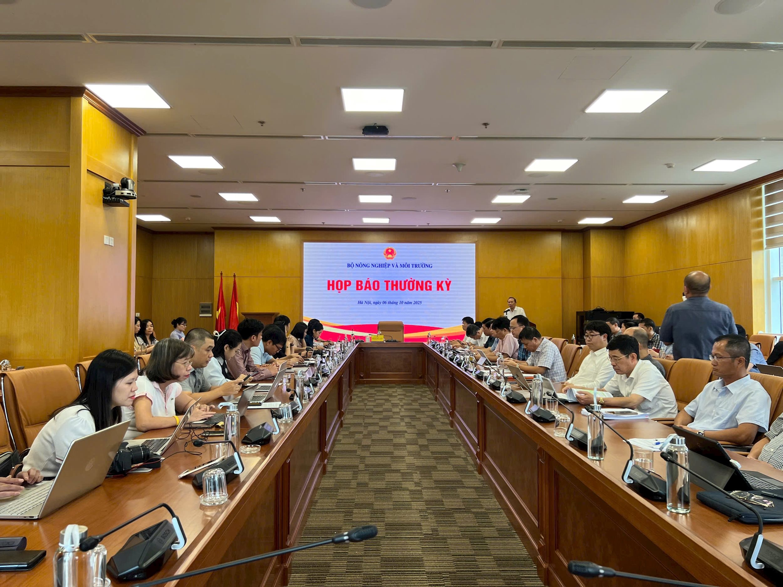 Sáng 6/10, Bộ Nông nghiệp và Môi trường tổ chức Họp báo thường kỳ tháng 9. Ảnh: Hạnh Nhung
