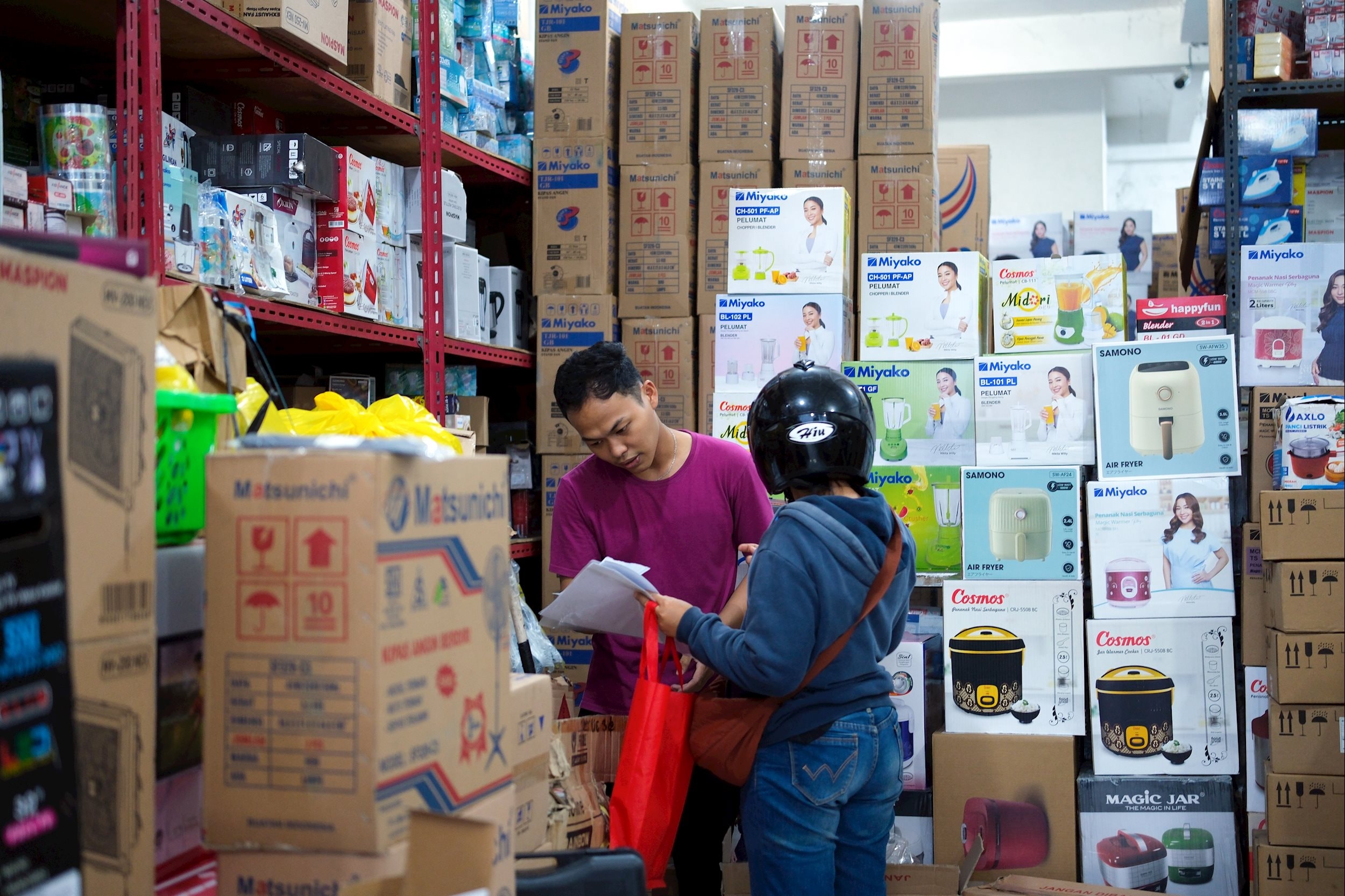 នៅពេលប្តូរទៅជាគំរូអាជីវកម្ម លោក Tran Quoc Hung បាននិយាយថា លោកត្រូវបានគាំទ្រដោយធនាគារក្នុងដំណាក់កាលជាច្រើន។