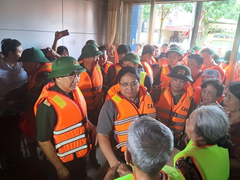 Thủ tướng Phạm Minh Chính tới Thái Nguyên thăm hỏi người dân, chỉ đạo khắc phục hậu quả mưa lũ- Ảnh 2.