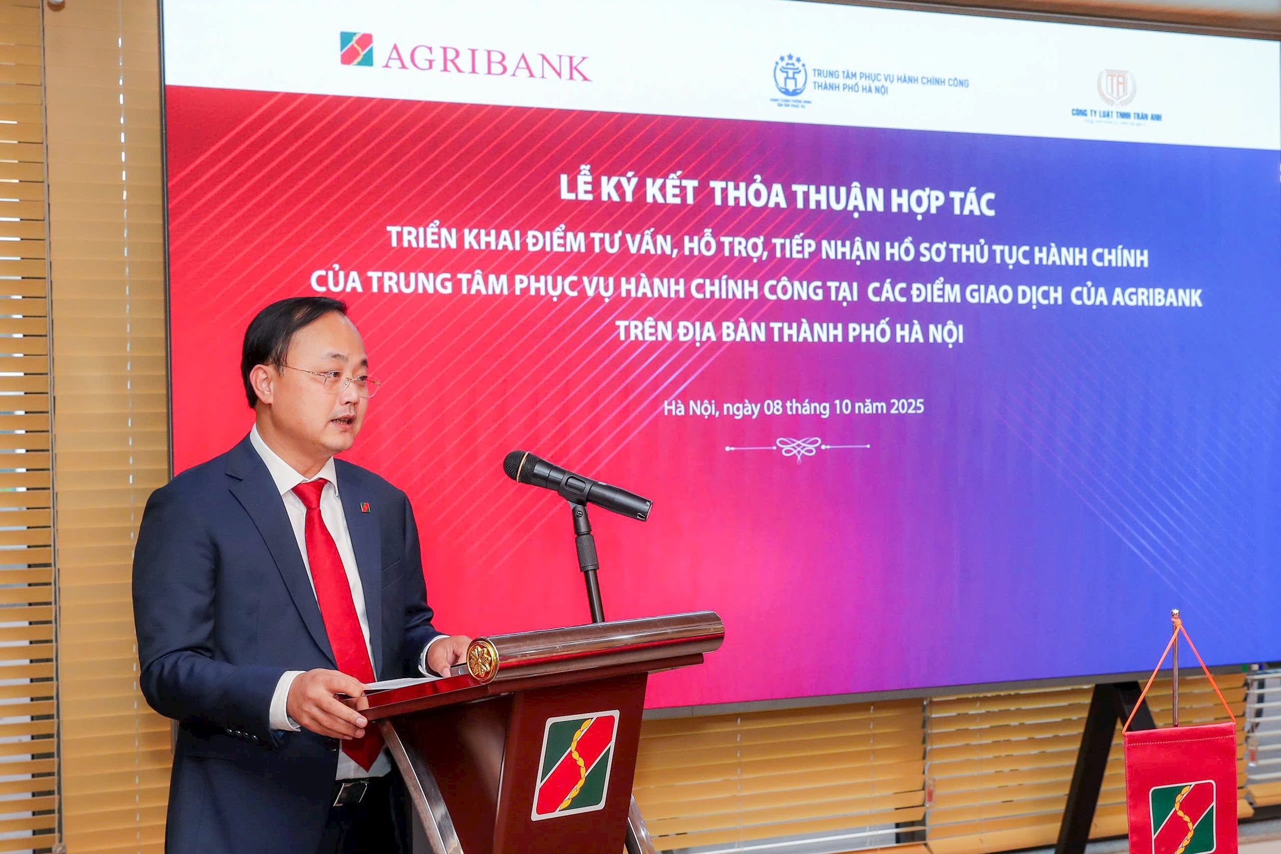 Ảnh 3 - Ông Tô Huy Vũ - Chủ tịch Hội đồng thành viên Agribank phát biểu tại lễ ký kết