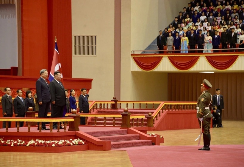 A solemn welcome ceremony for Party General Secretary To Lam is held in Pyongyang on October 9 morning. (Photo: VOV)
