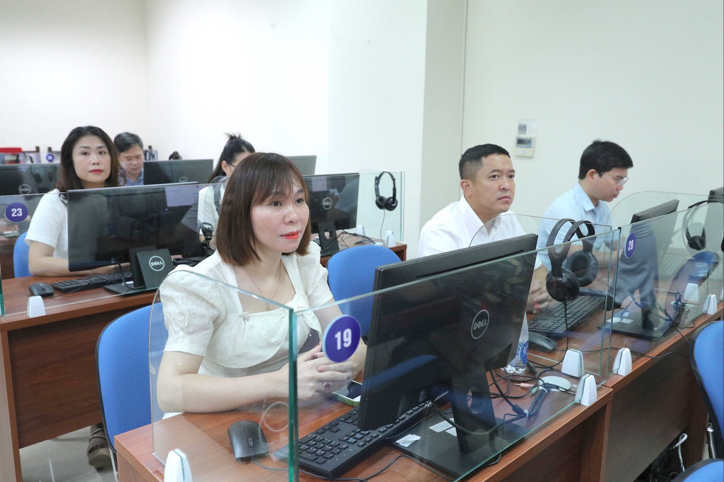 Các đại biểu dự