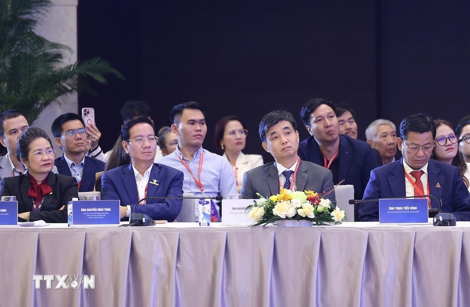 Các đại biểu tham dự phiên họp cấp cao 