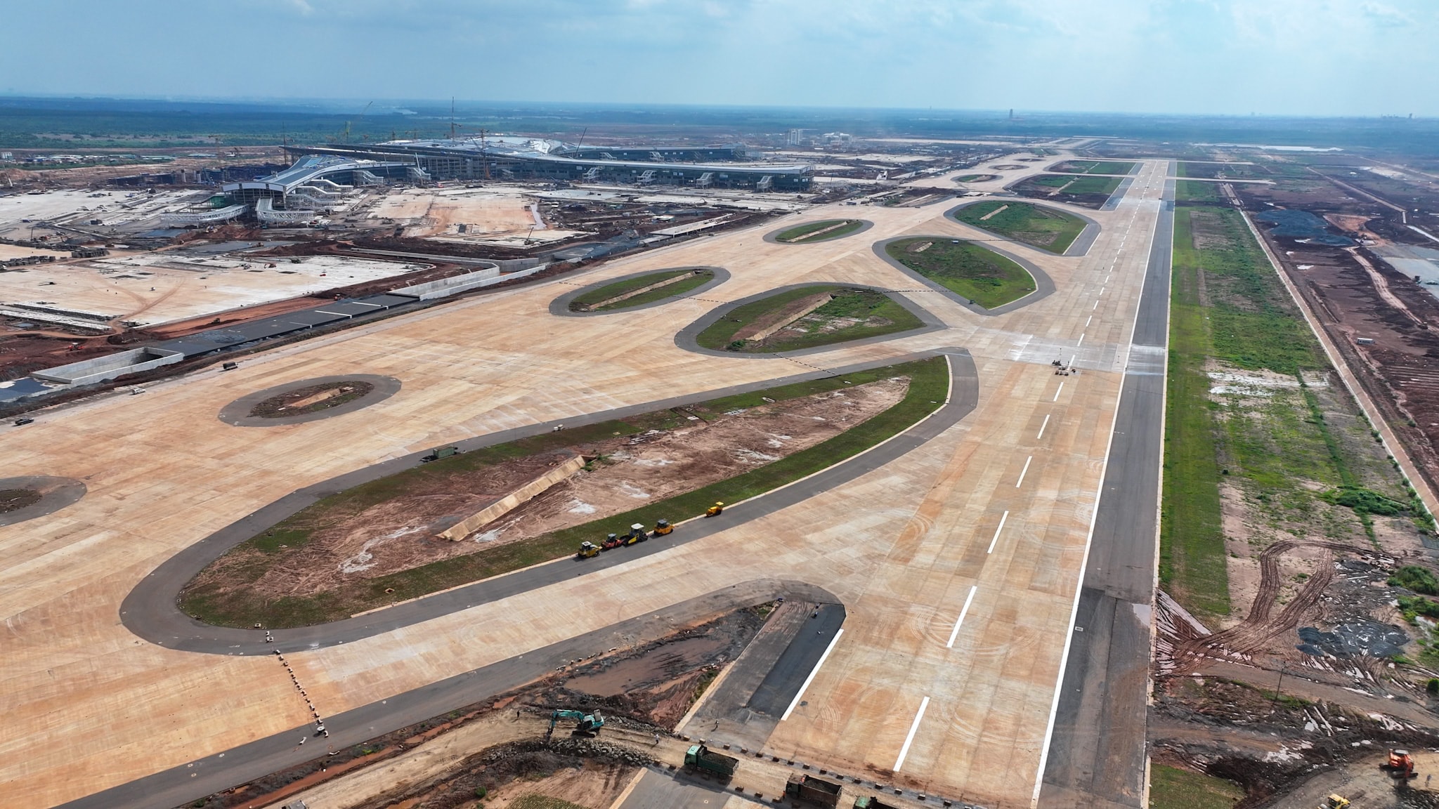 Pista aeroportului din Londra este practic finalizată.