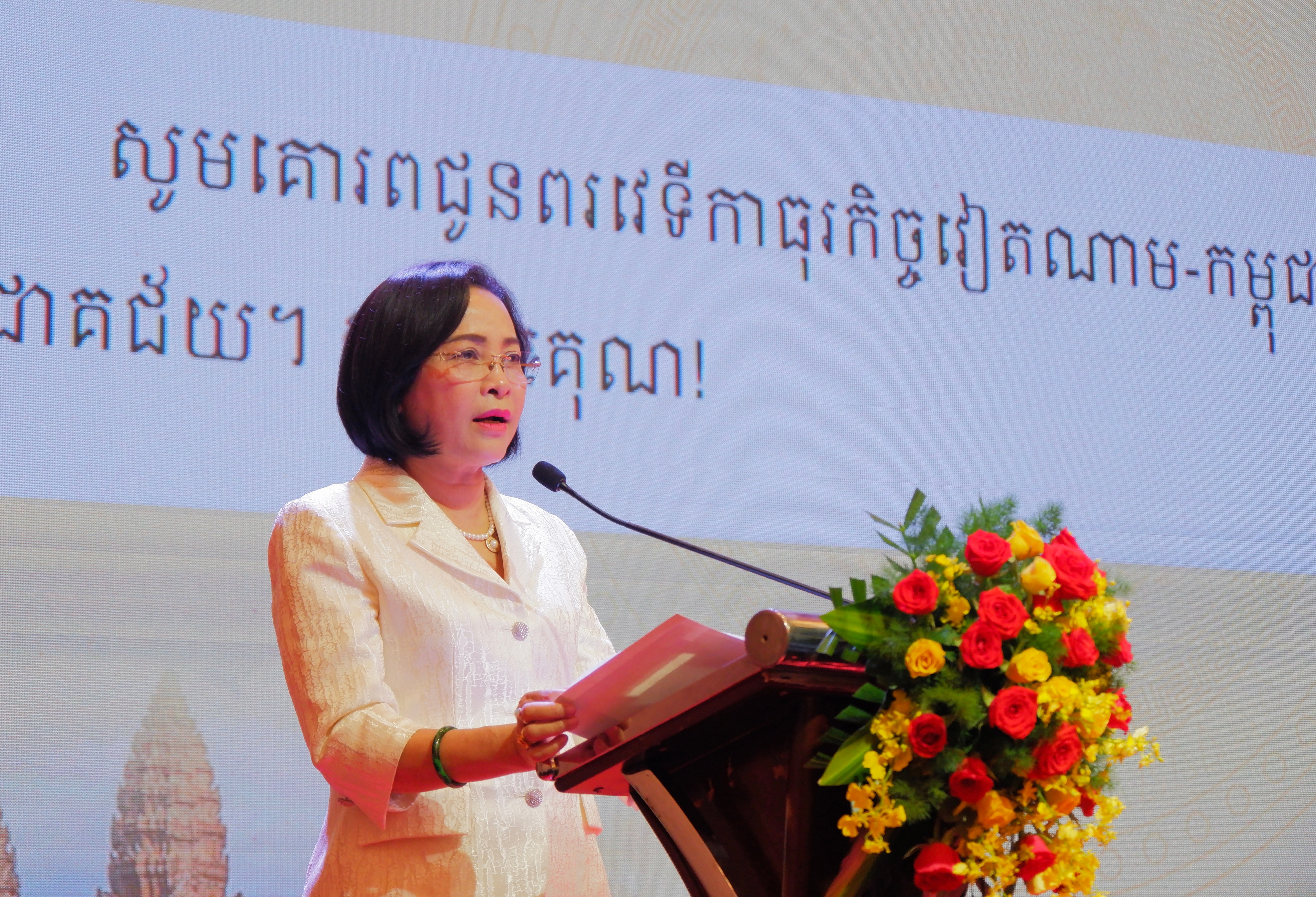 Nationalförsamlingens vice ordförande Nguyen Thi Thanh talar. Foto: Hoa Le