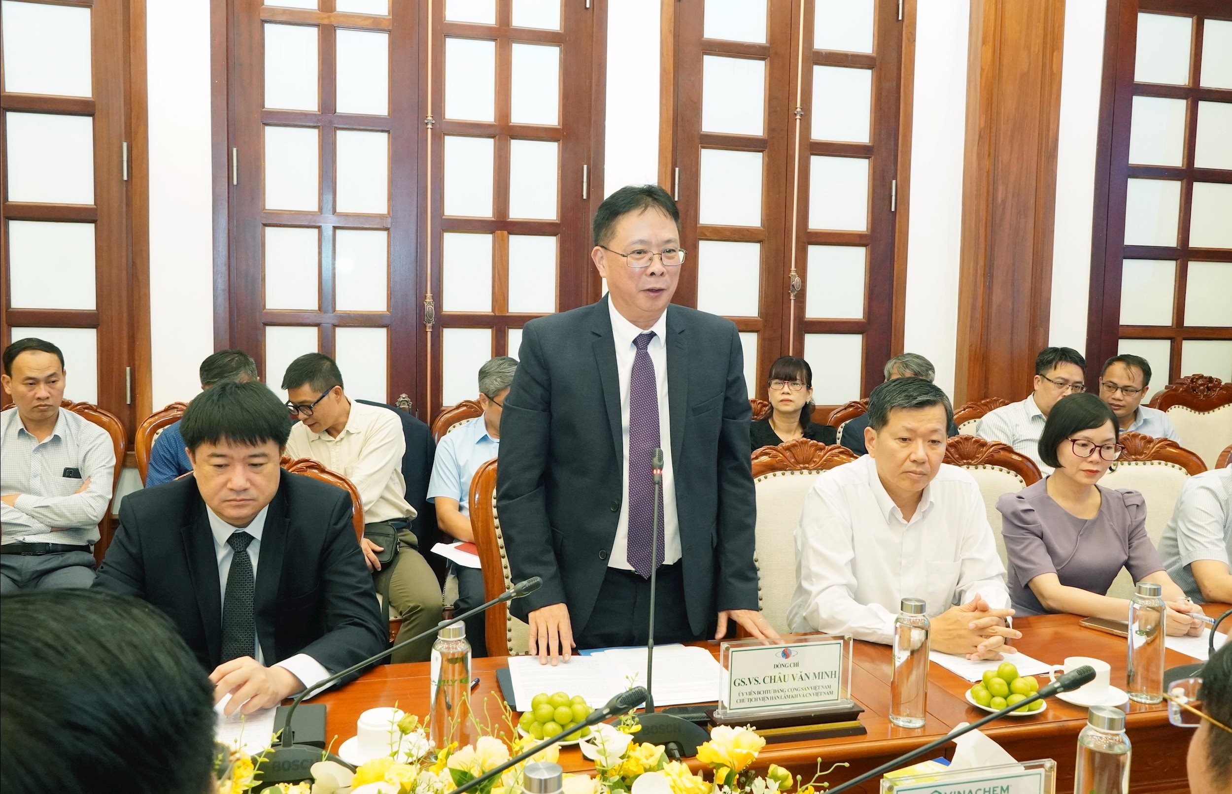 GS. VS. Châu Văn Minh, UV BCH TW ĐCSVN, CT Viện HLKHCNVN