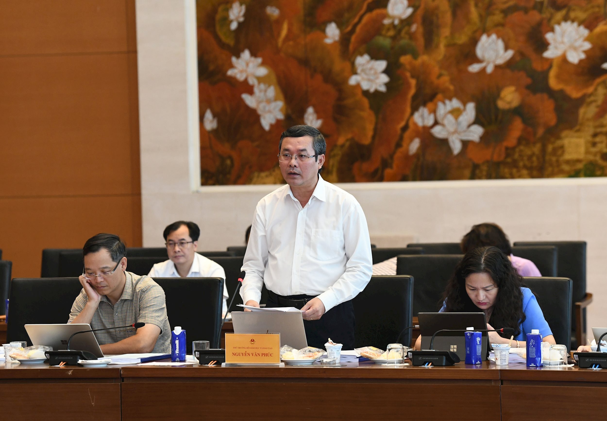 Vice-Ministro da Educação e Formação Nguyen Van Phuc