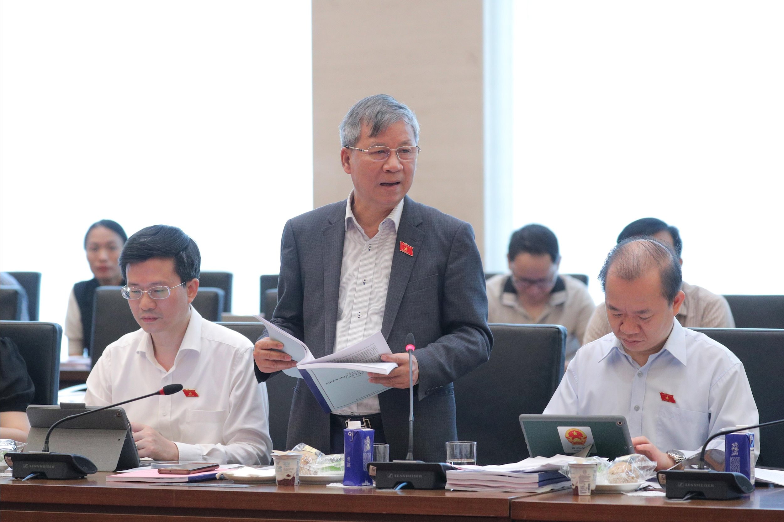 Le député Nguyen Anh Tri (Hanoï)