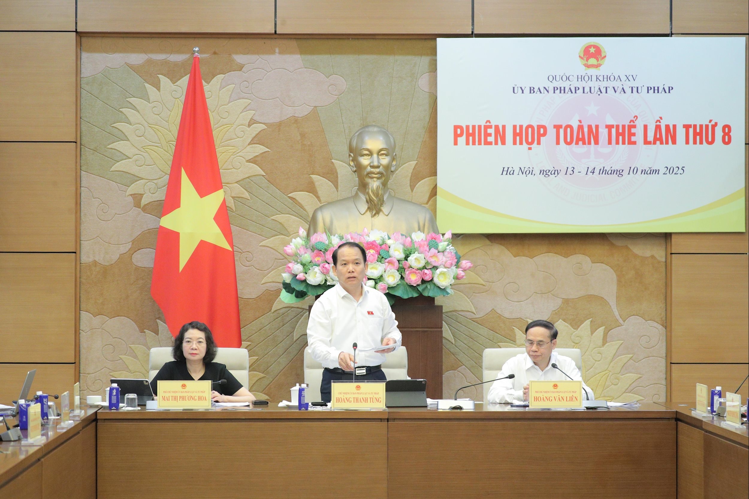 Chủ nhiệm Ủy ban Pháp luật Hoàng Thanh Tùng