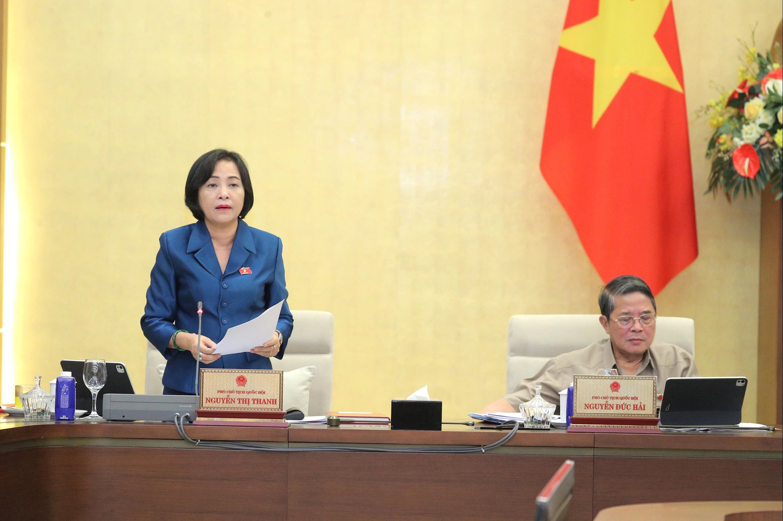 Phó Chủ tịch Quốc hội Nguyễn Thị Thanh điều hành