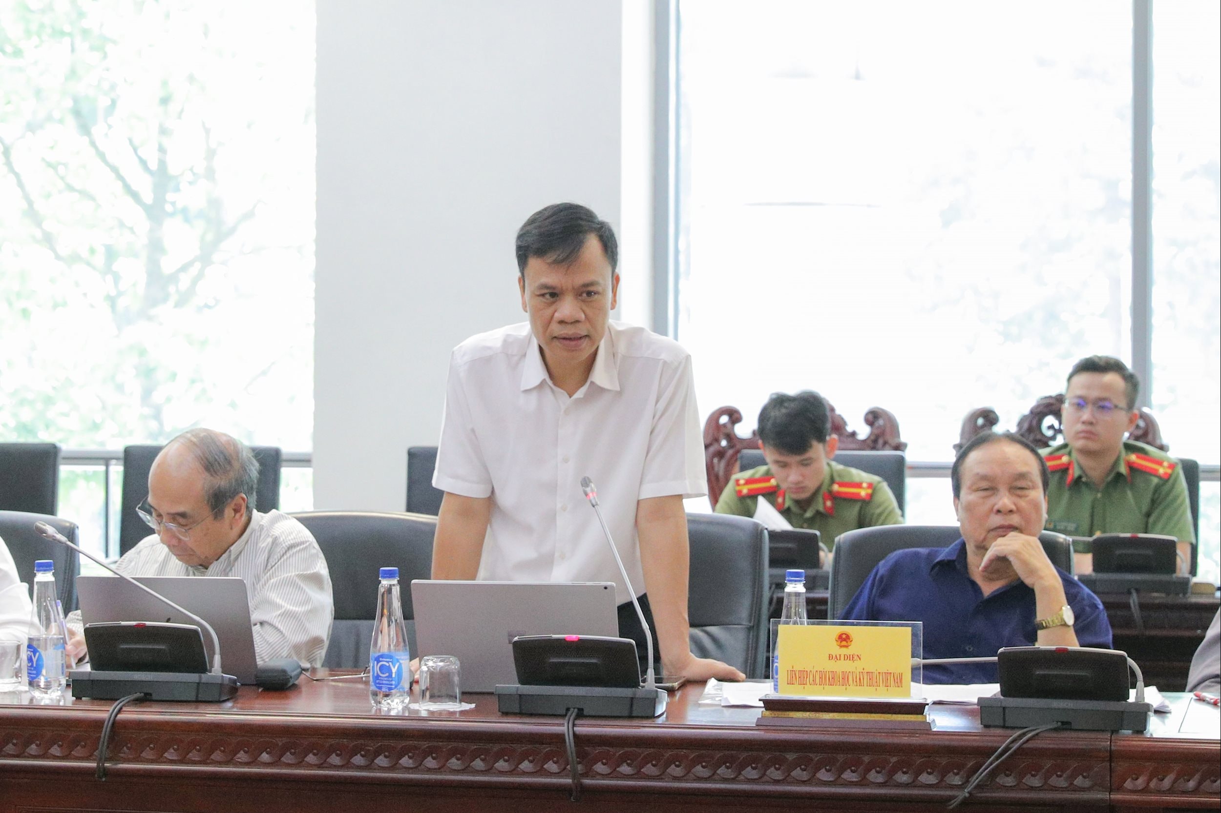 Chủ tịch kiêm Tổng giám đốc Công ty cổ phần Công nghệ DTT Nguyễn Thế Trung