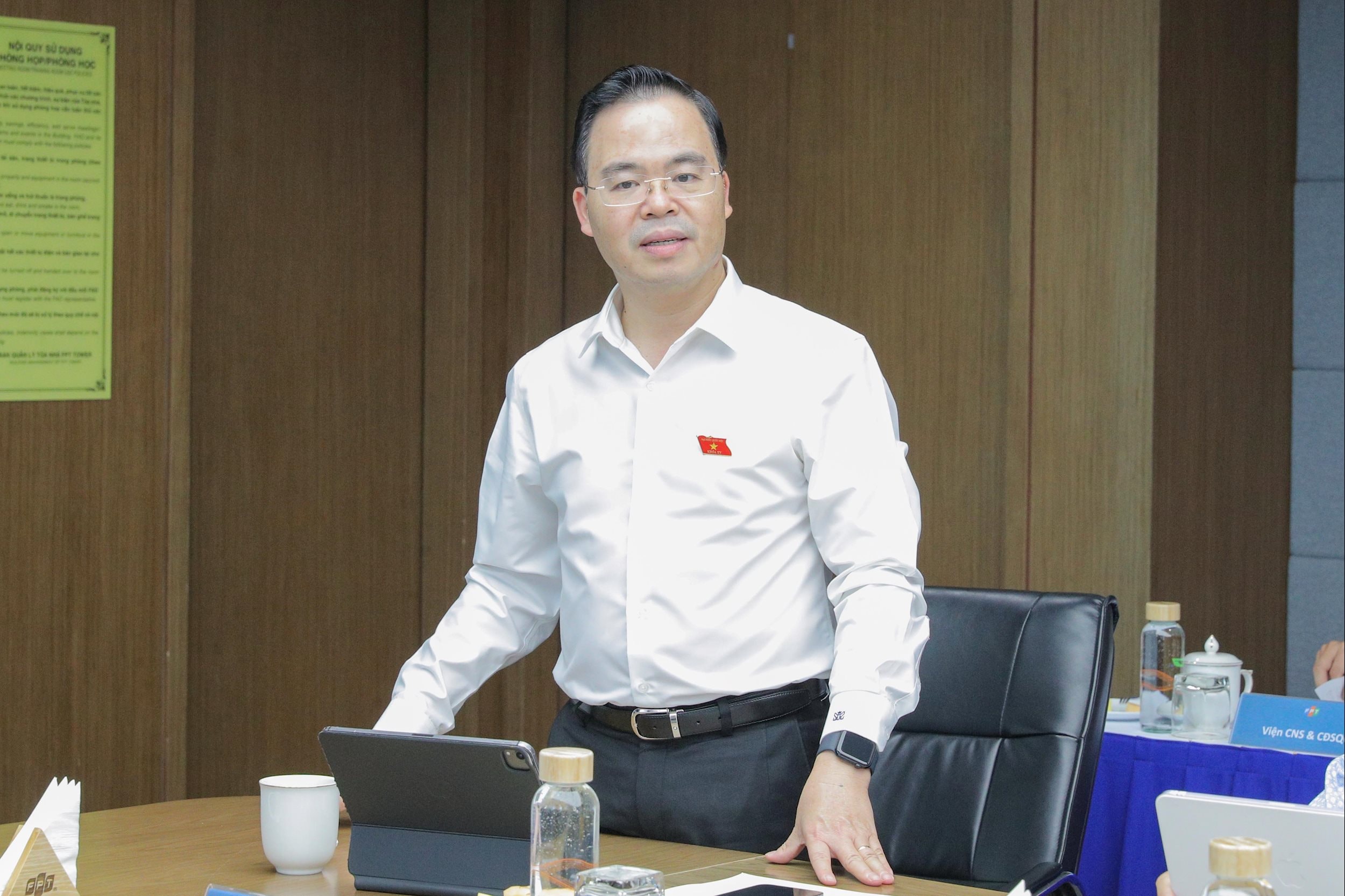 អនុប្រធានគណៈកម្មាធិការវិទ្យាសាស្ត្រ បច្ចេកវិទ្យា និងបរិស្ថាន លោក Tran Van Khai