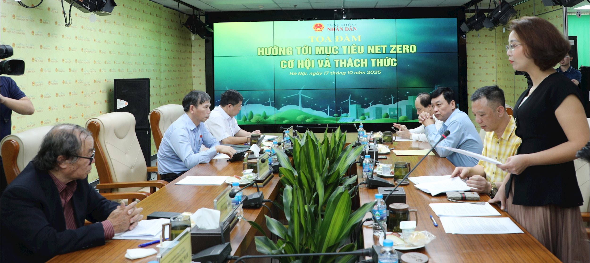 Toàn cảnh buổi toạ đàm