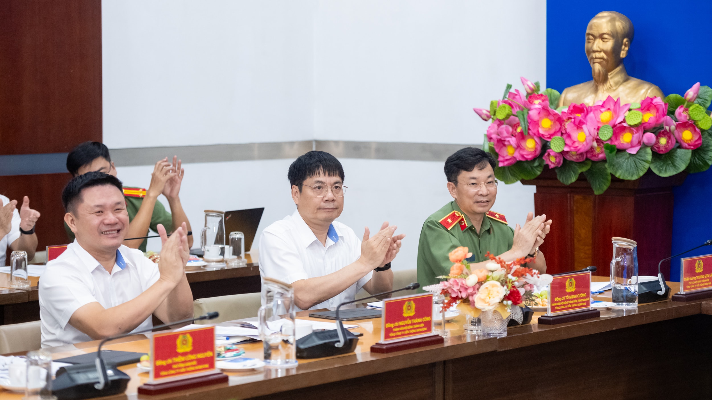 20251018-ubkhcnmt_luattrituenhantao_mobifone-9.jpg