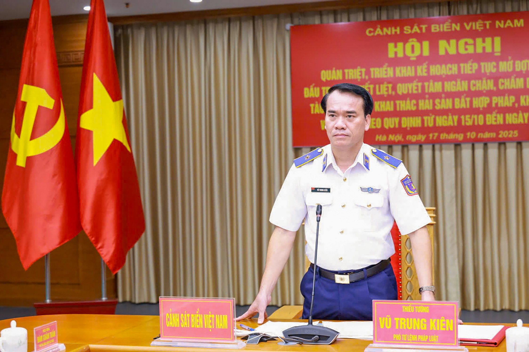 Thiếu tướng Phạm Trung Kiên, Phó Tư lệnh pháp luật CSB Việt Nam phát biểu kết luận hội nghị