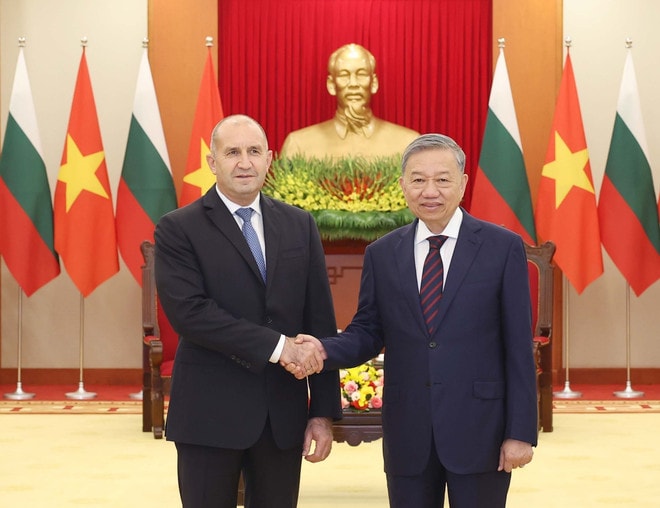 rumen-radev-to-lam-vna.jpg