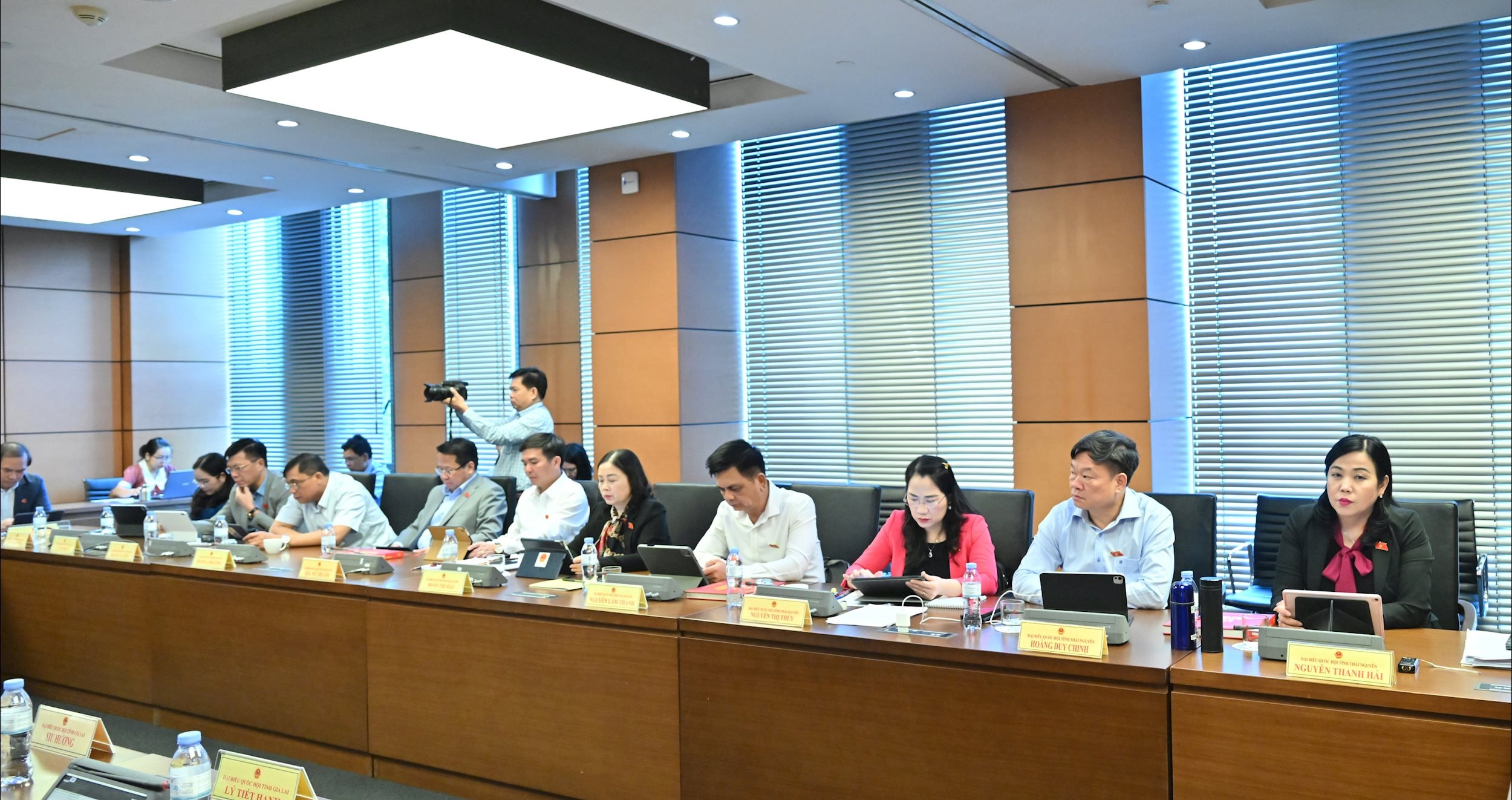 Đoàn ĐBQH Thái Nguyên tại phiên họp tổVQK_1156