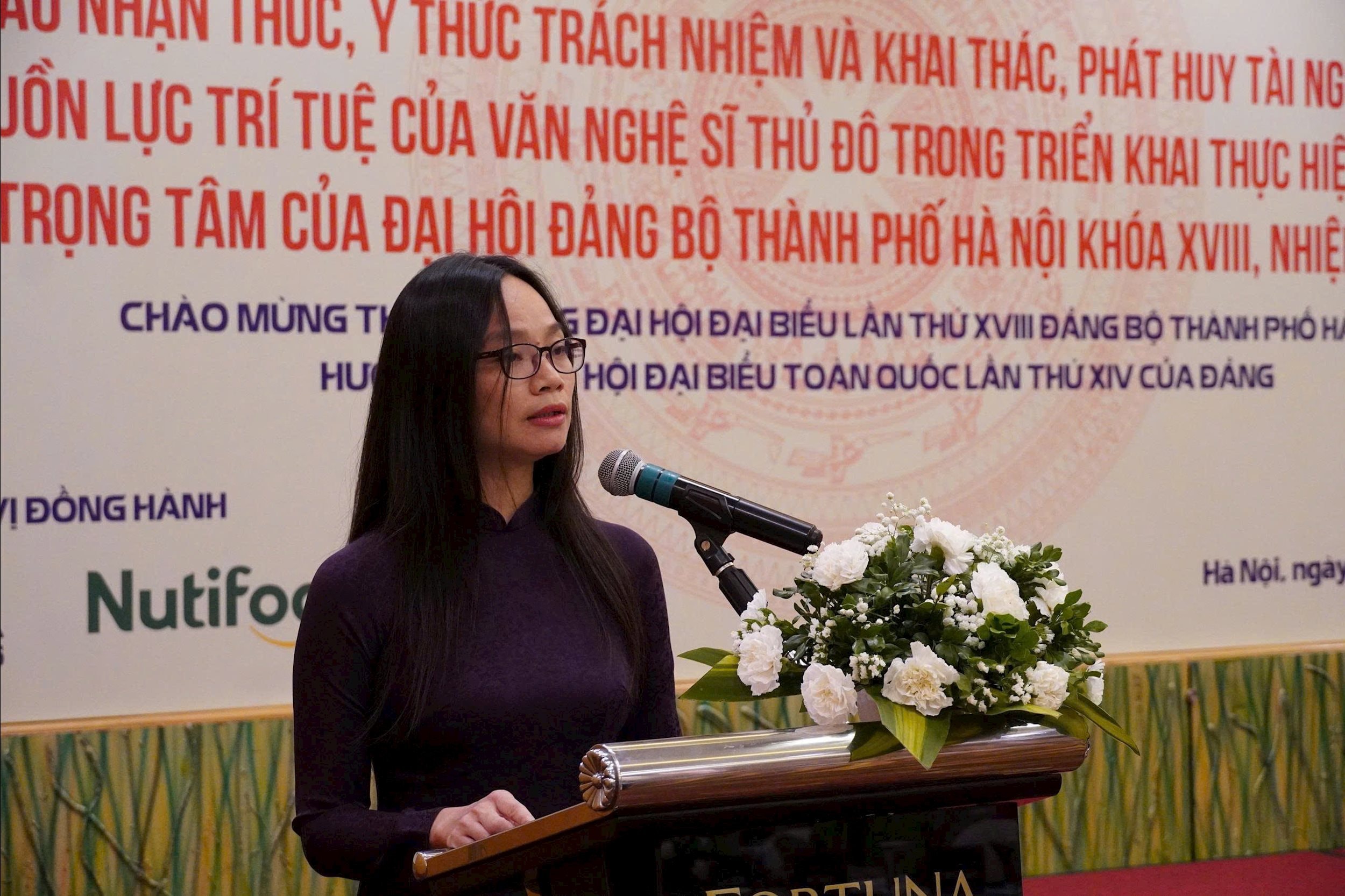 Nhà báo Vương Minh Huệ