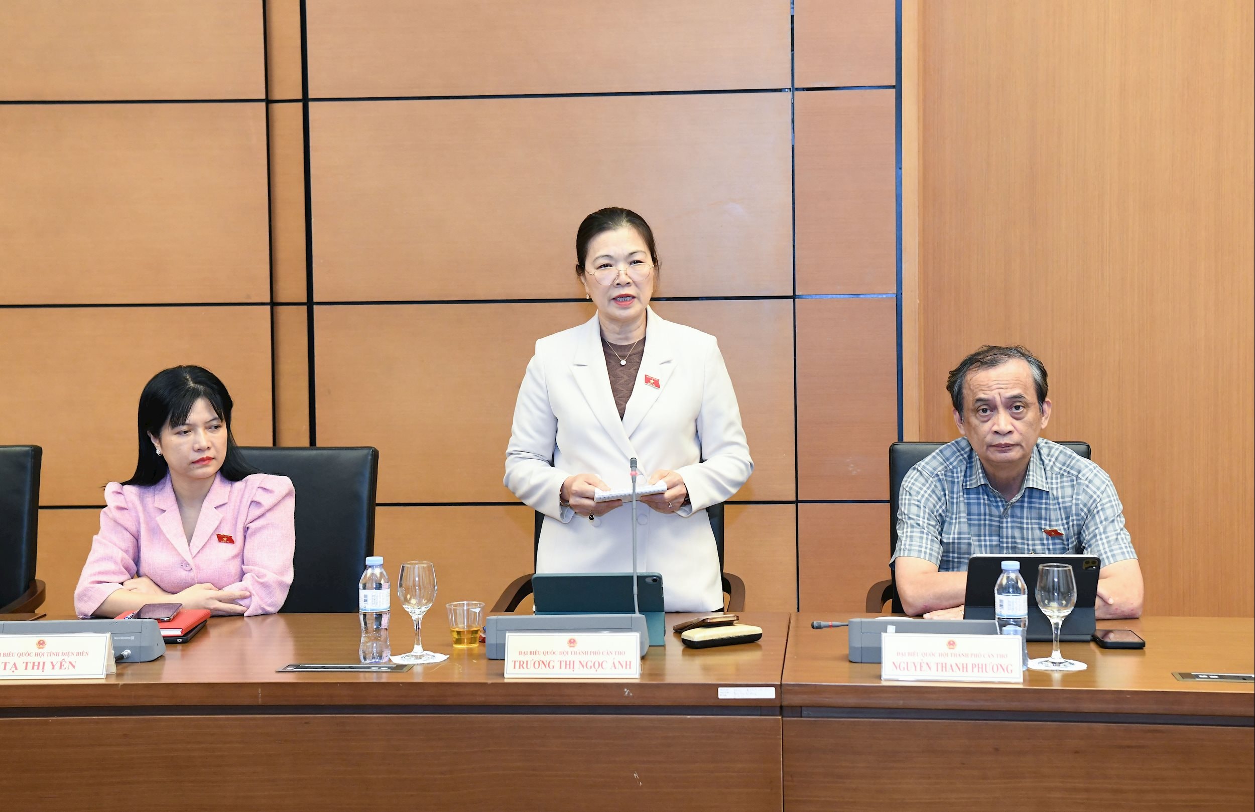 ĐB Trương Thị Ngọc Ánh, Đoàn ĐBQH Thành phố Cần Thơ phát biểu