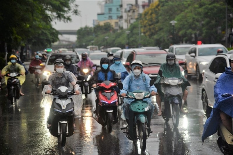 Khu vực Hà Nội không mưa. Gió đông bắc cấp 3. Đêm và sáng trời lạnh.