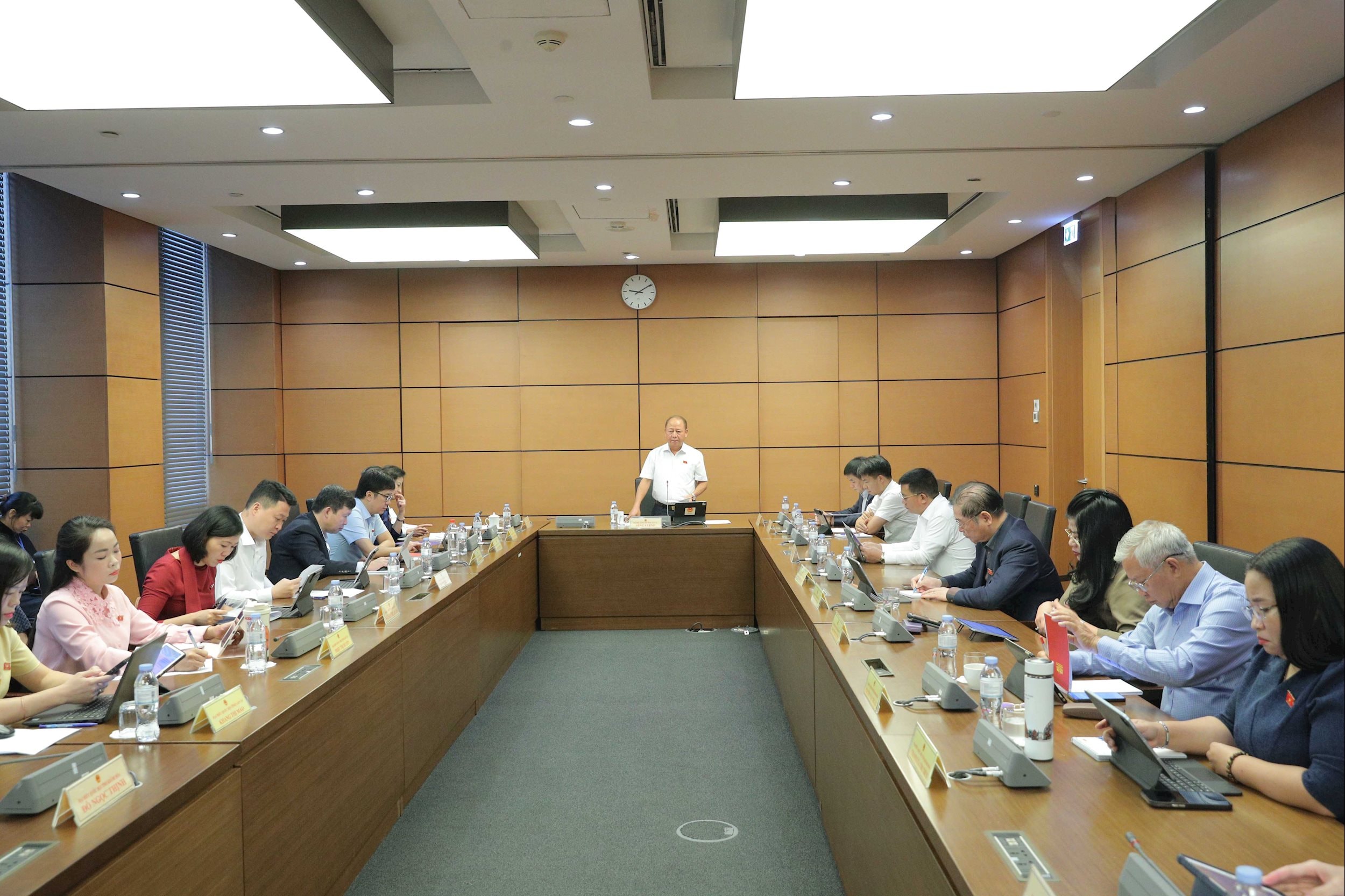 Tổ 4 (Lào Cai, Khánh Hòa, Lai Châu)