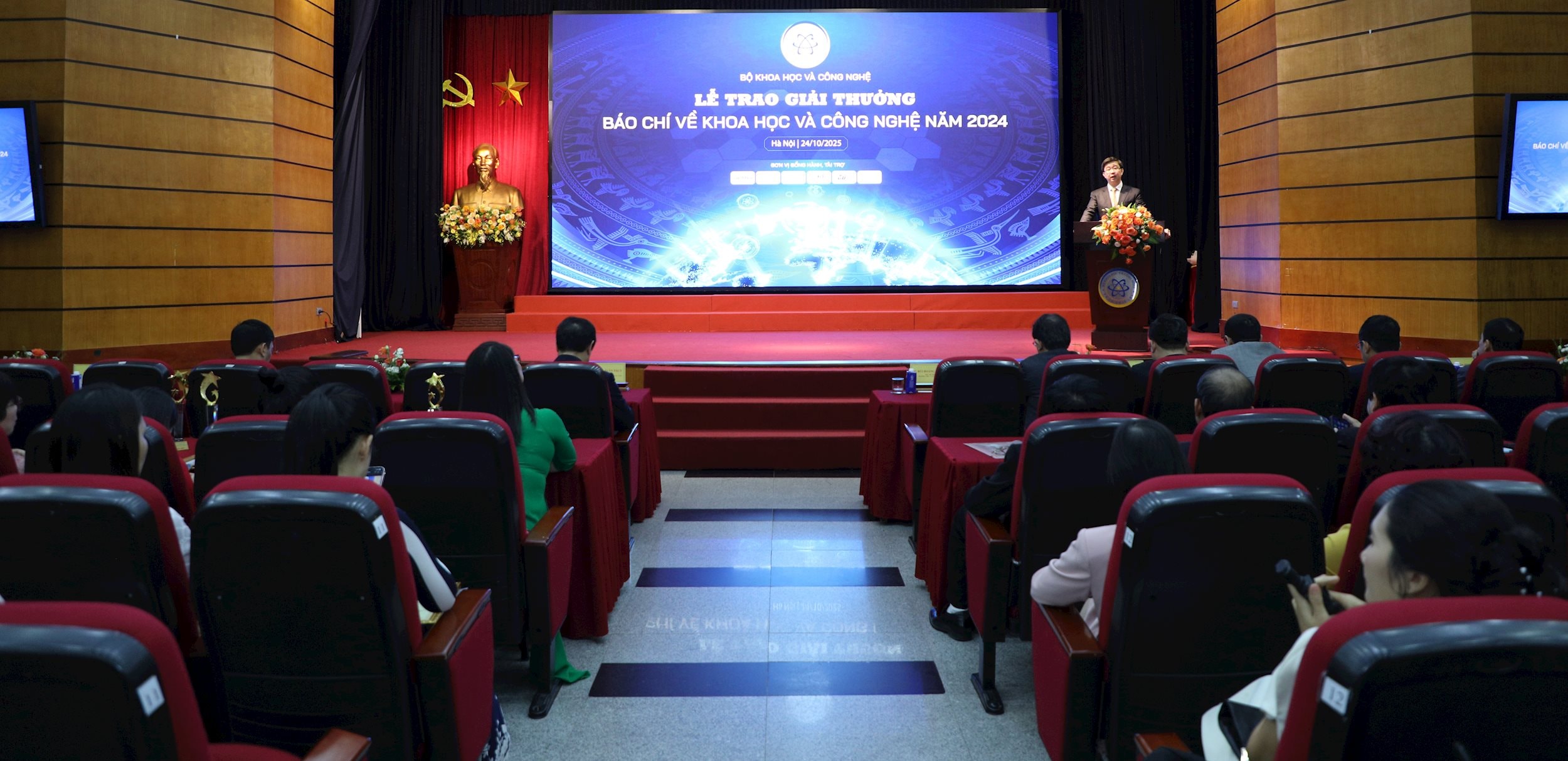 Toàn cảnh buổi lễ