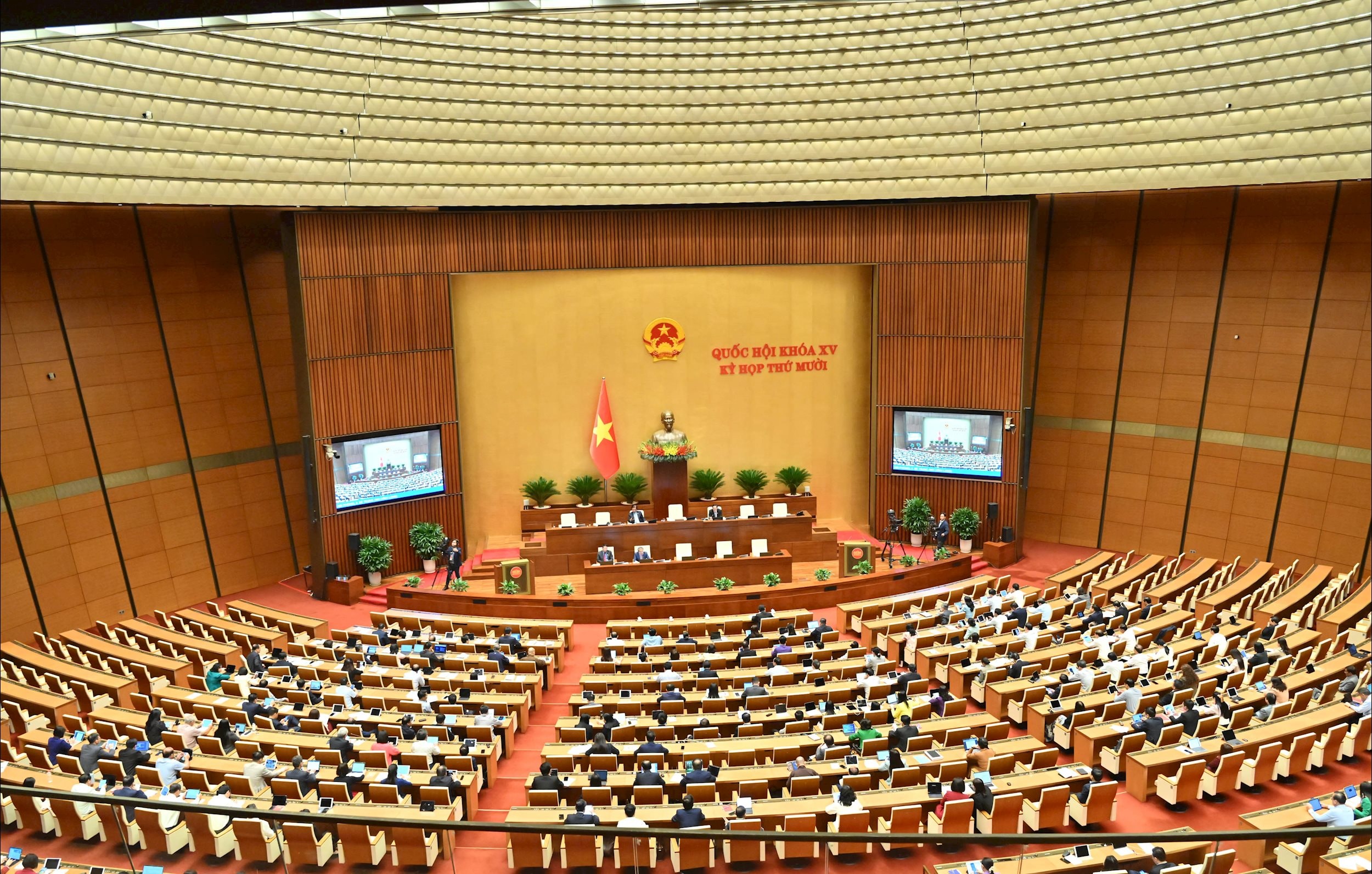 Toàn cảnh phiên họpVQK_2529