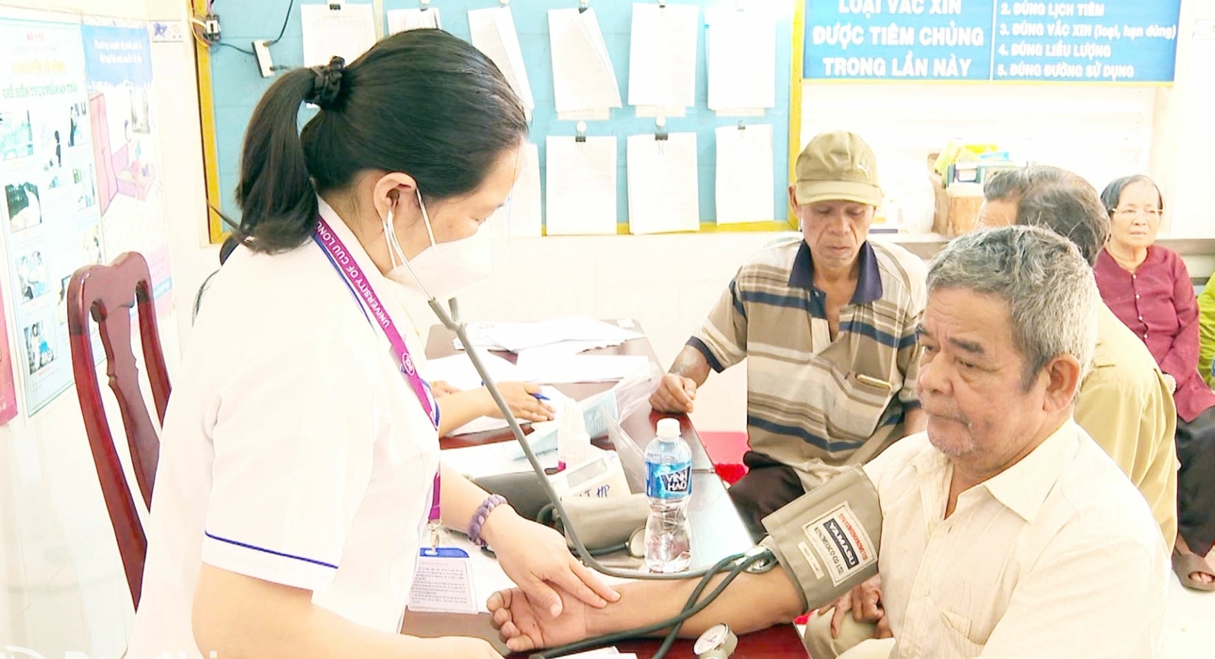 Copie a documentelor medicale pentru persoanele de la Stația Medicală Hung Phuoc