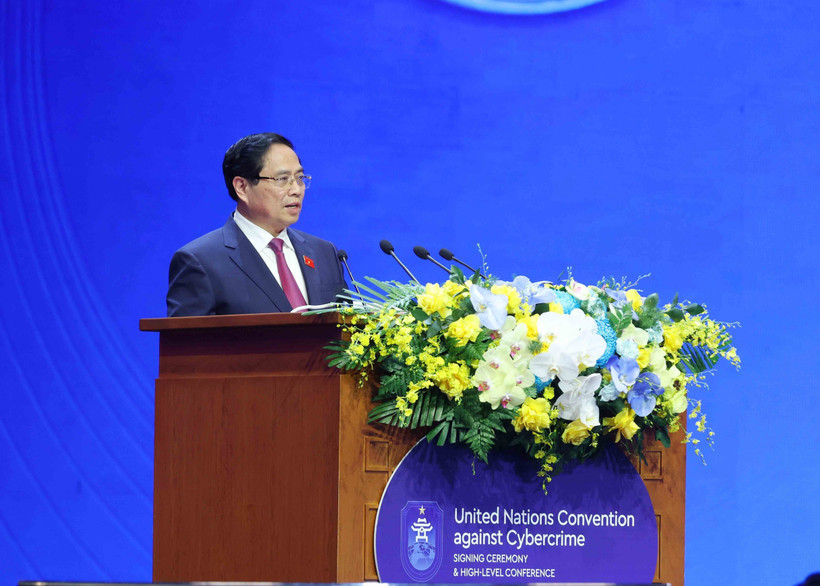 Thủ tướng Phạm Minh Chính phát biểu đề dẫn Phiên thảo luận toàn thể cấp cao thứ nhất tại Lễ mở ký Công ước Hà Nội. (Ảnh: Phương Hoa/TTXVN)