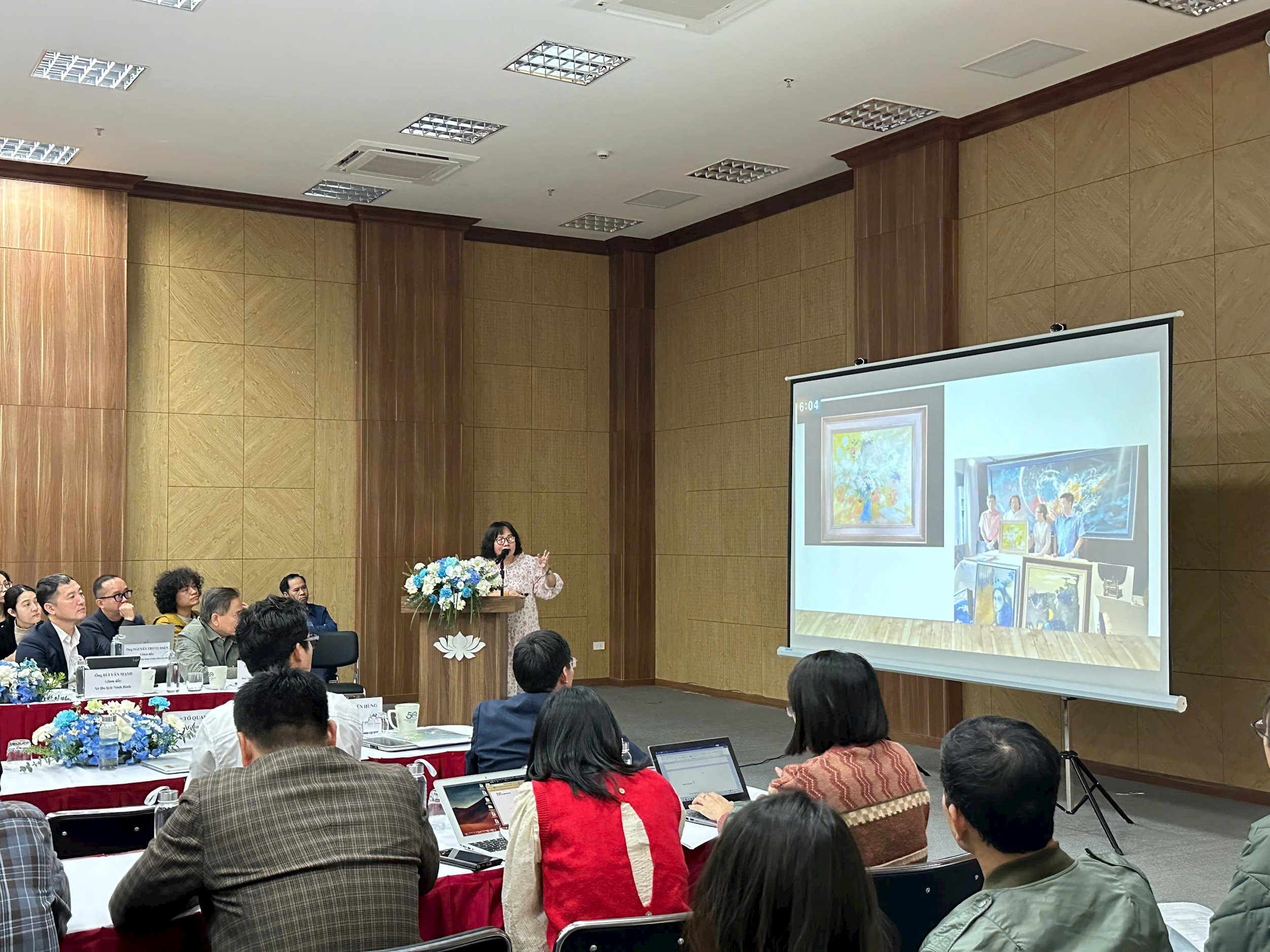 Đại biểu tại hội thảo