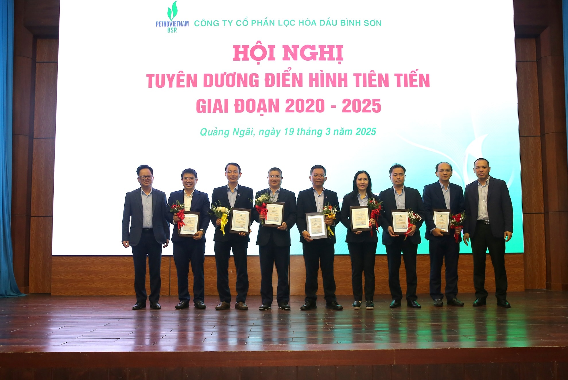 2. BSR tặng biểu trưng cho cá nhân tiêu biểu xuất sắc, điển hình tiên tiến trong các lĩnh vực công tác, nhiệm vụ trọng tâm giai đoạn 2020-2025