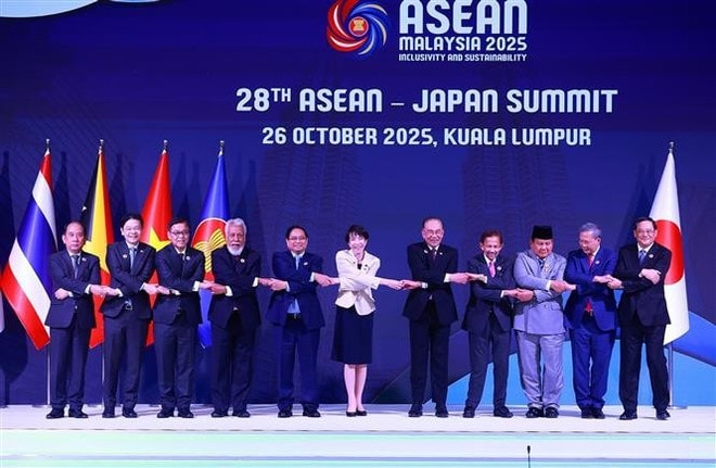 vna-potal-thu-tuong-tham-du-hoi-nghi-cap-cao-asean-nhat-ban-lan-thu-28-8364971.jpg