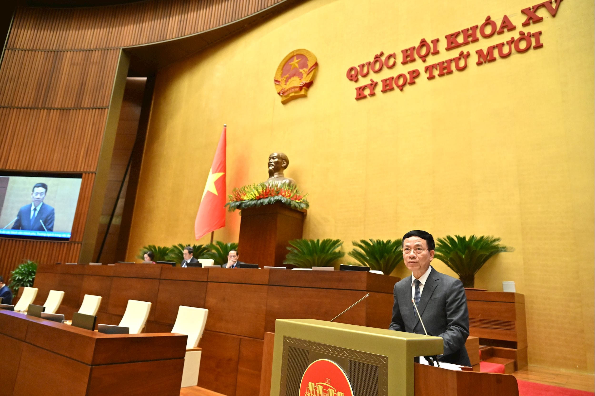 Bộ trưởng Bộ Khoa học và Công nghệ Nguyễn Mạnh HùngVQK_2821