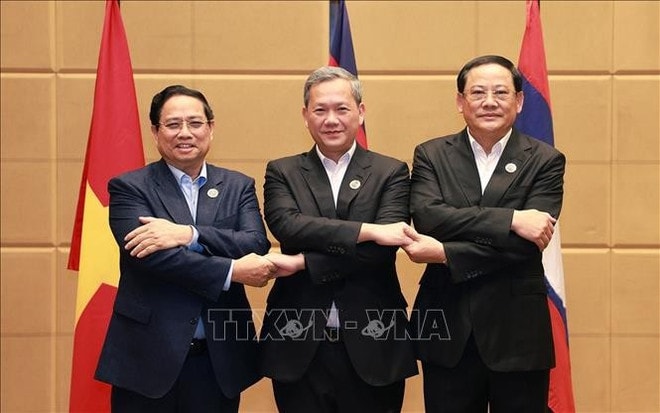meeting2.jpg