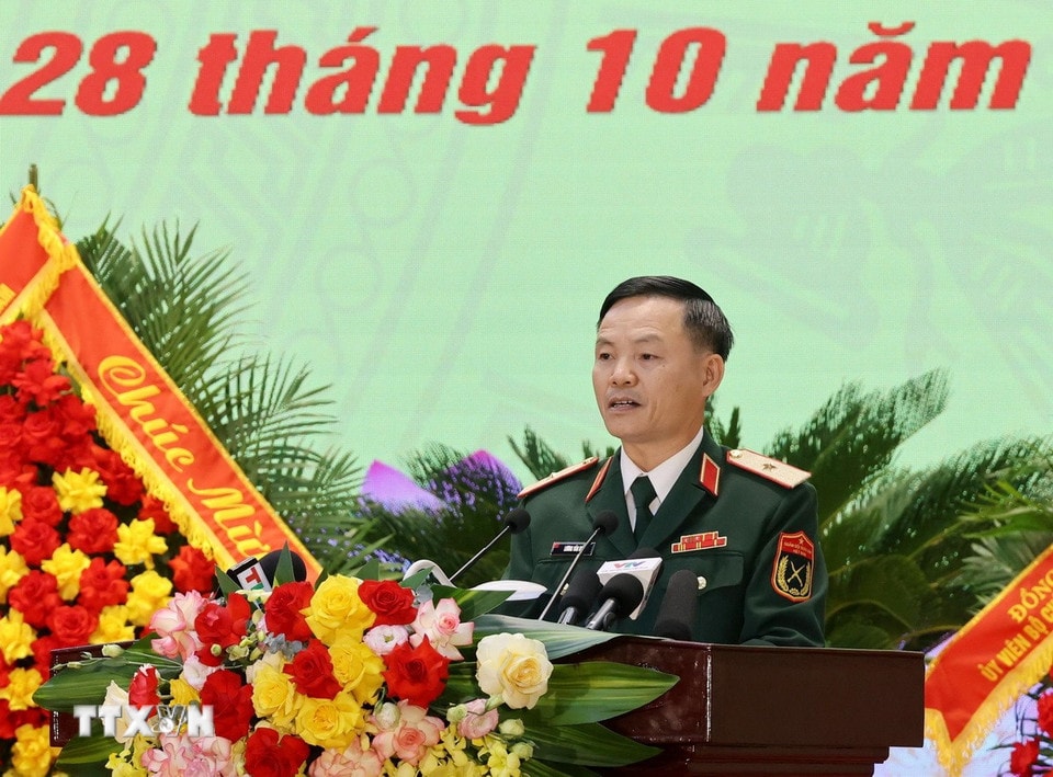 Thiếu tướng Lương Văn Kiểm, Tư lệnh Quân khu 3 phát biểu. (Ảnh: Lâm Khánh/TTXVN)