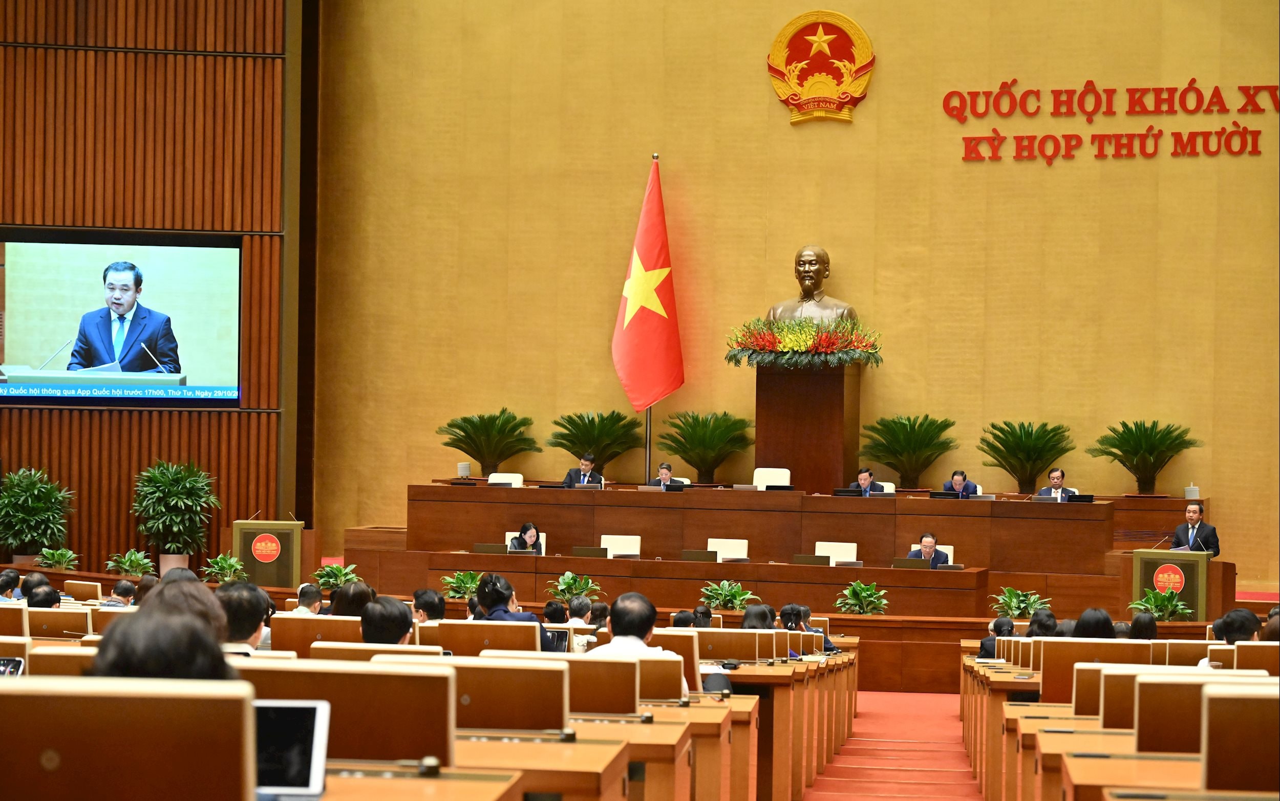 Bộ trưởng Bộ Nông nghiệp và Môi trường Trần Đức ThắngVQK_3502